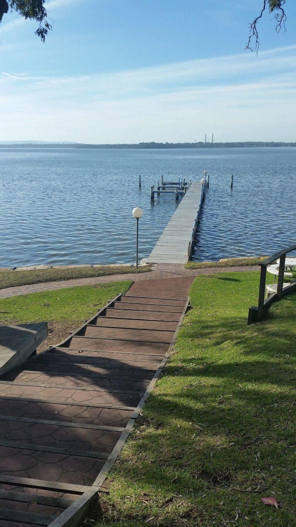 The Beachcomber Hotel & Resort, Ascend Hotel Collection Toukley Eksteriør billede The pier at the town park